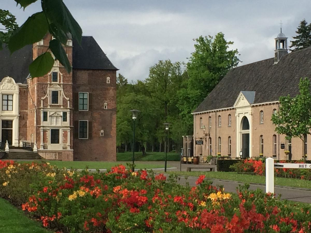 Bed And Breakfast "Kasteelzicht" Vaassen Exterior photo